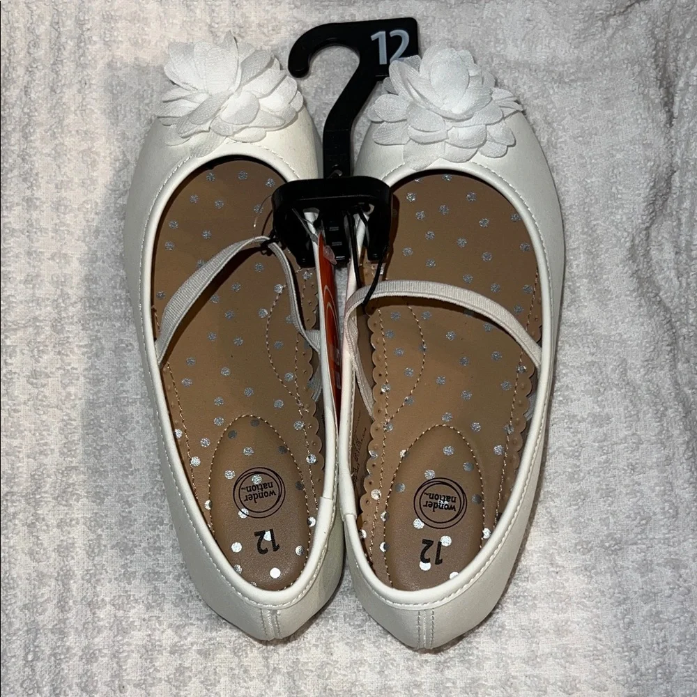 NWT - White Floral Girls' Ballet Flats - Size 12